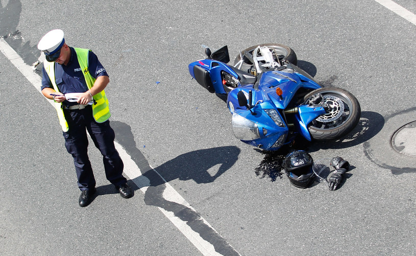 Policyjne statystyki wypadków z udziałem motocyklistów z roku na rok są coraz bardziej optymistyczne /Krzysztof Kapica /East News
