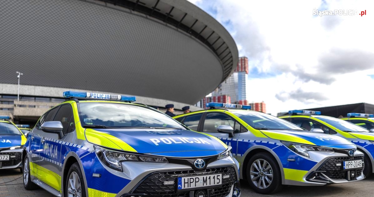 Policyjne Toyoty Corolle TS /Policja