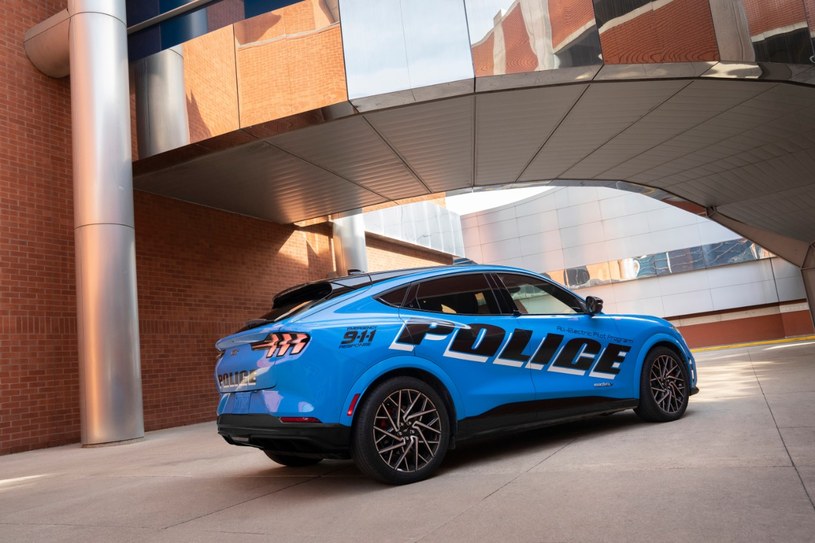 Policyjny Ford Mustang Mach-e /Informacja prasowa