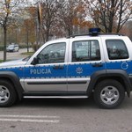 Policyjny jeep w nowych barwach