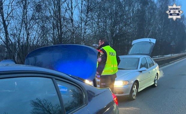 Policyjny pościg ulicami Bytomia. W aucie dwaj pijani mężczyźni 