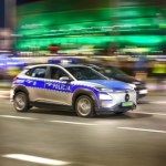 Policyjny pościg w Wielkopolsce. Radiowóz rozbity, sprawca na wolności  