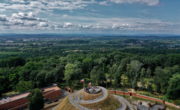 Politechnika przewietrzy Kraków. Chce postawić w mieście wieże wentylacyjne
