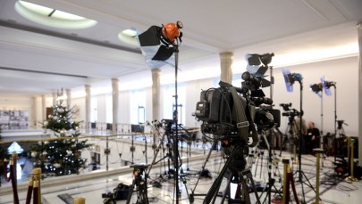 Politycy i dziennikarze jadą na jednym wózku