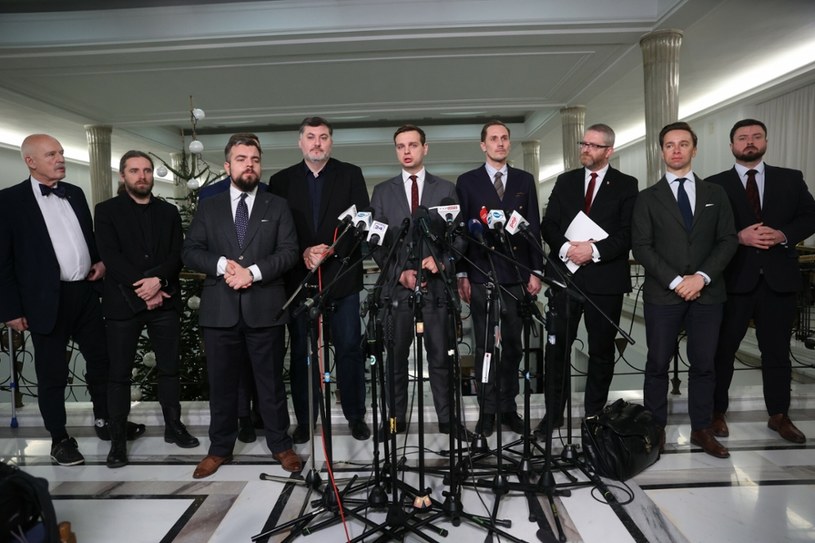 Politycy Konfederacji w Sejmie / Andrzej Iwanczuk /Reporter