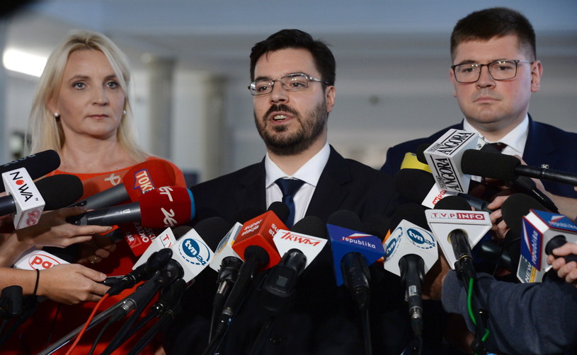 Politycy Kukiz'15, od lewej: Agnieszka Ścigaj, Stanisław Tyszka i Tomasz Rzymkowski /Jacek Turczyk /PAP