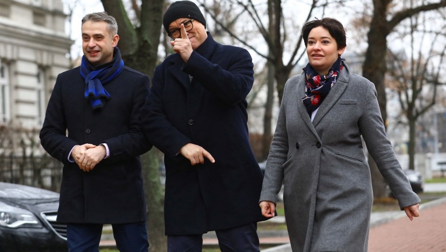 Politycy Lewicy, od lewej: Krzysztof Gawkowski, Włodzimierz Czarzasty, Anna Maria Żukowska /Rafał Guz /PAP