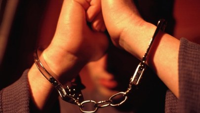 Polityczna przepychanka wokół polskiego kryminalisty we Francji