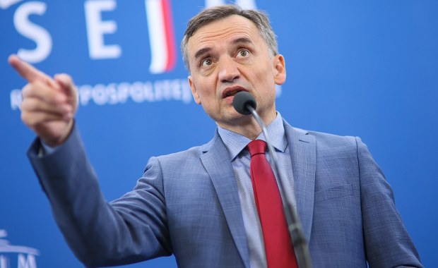 "Polityczne harakiri" i "teatrzyk". Ziobro odpowiada na ruch komisji śledczej