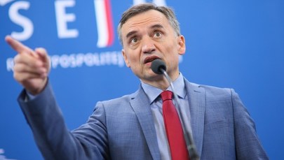 "Polityczne harakiri" i "teatrzyk". Ziobro odpowiada na ruch komisji śledczej