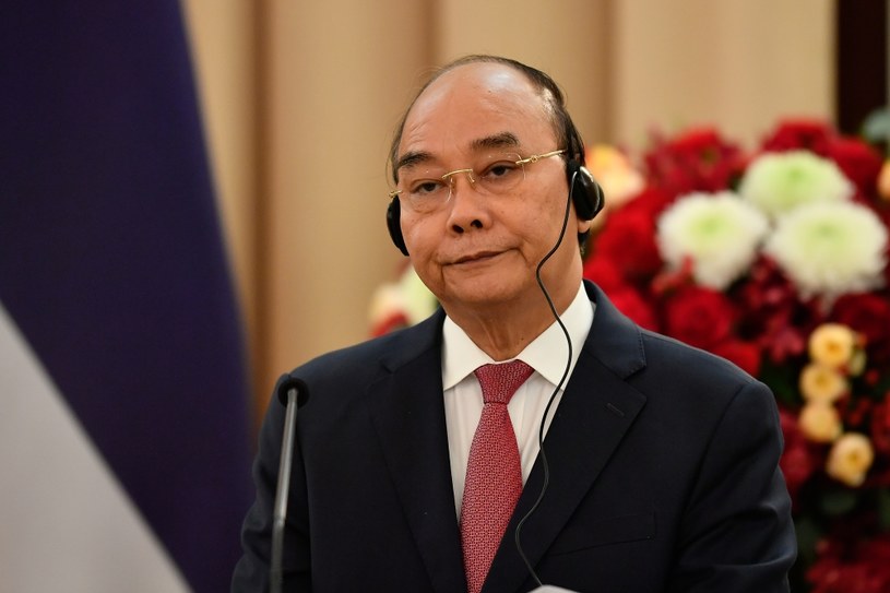 Polityczne trzęsienie ziemi w Wietnamie: Prezydent zmuszony do odejścia, korupcja w tle