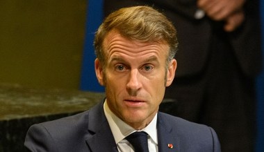 Polityczny chaos we Francji. Prawica chce nowych wyborów, lewica impeachmentu