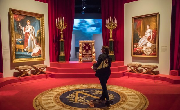 Polityk używa arystokratycznego nazwiska. Ród cesarzowej Józefiny go pozywa 