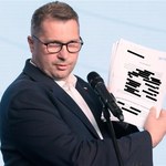 Polityka wzięła górę nad bezpieczeństwem. Czarnek popełnił duży błąd