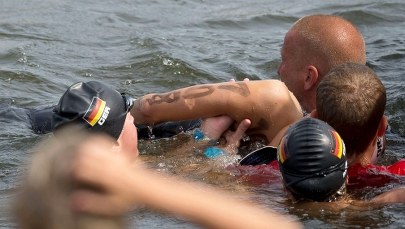 Polka tonęła. Nikt nie reagował