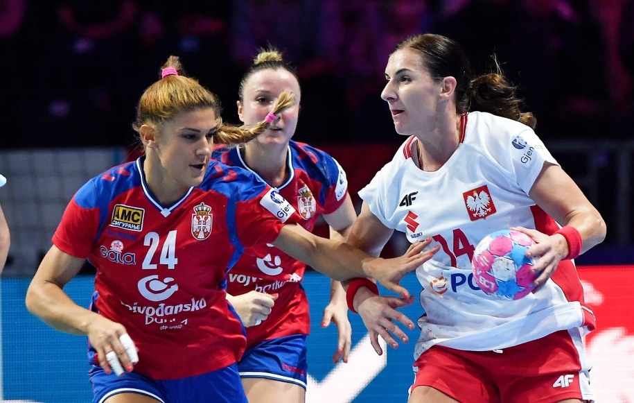 Polki zagrały dobrze w pierwszej części spotkania, ale znacznie gorzej w drugiej / 	Marcin Bielecki    /PAP/EPA