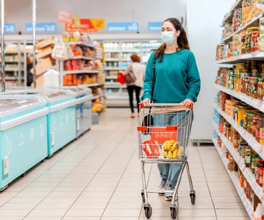 Polomarket otwiera sklepy w niedziele