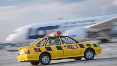 Polonez Caro wraca do gry. Nostalgia na płycie warszawskiego lotniska