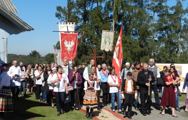 Polonijna procesja w Água Branca, zdjęcie z 2014 r. /Marek Makowski /