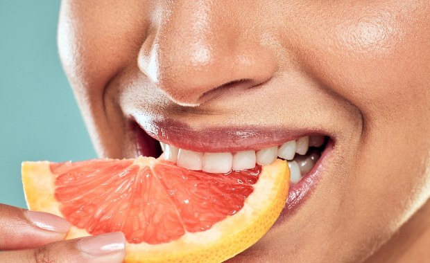 Połowa dziennie wystarczy, żeby schudnąć? Popularny owoc i jego moc