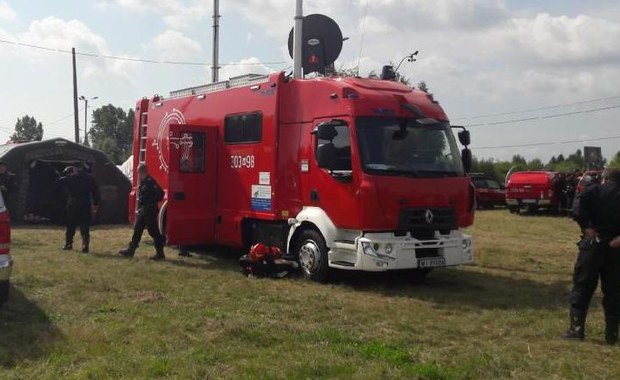 Polowanie na pytona pod Warszawą. W poszukiwania zaangażowali się strażacy