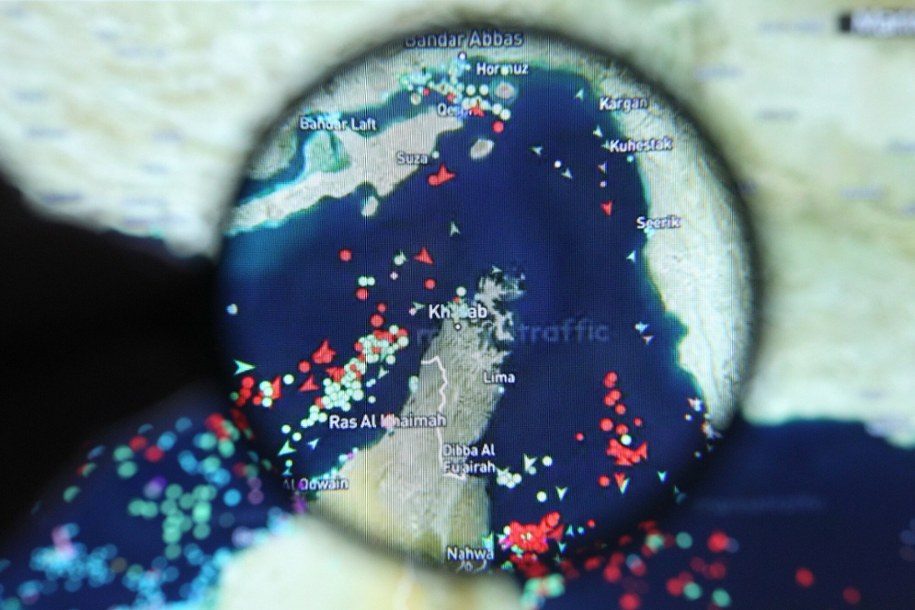 Położenie cieśniny Ormuz; zdj. poglądowe /IMAGO/BODE/Imago Stock and People/East News /East News