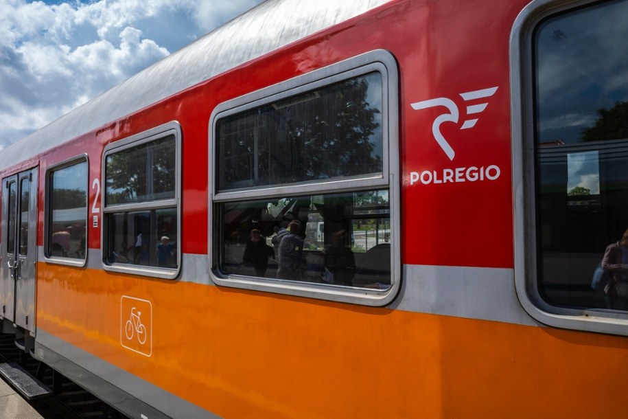 Polregio odpowiada na potrzeby tych, którzy na majówkowy wypoczynek chcą dojechać pociągiem /Arkadiusz Ziółek /East News