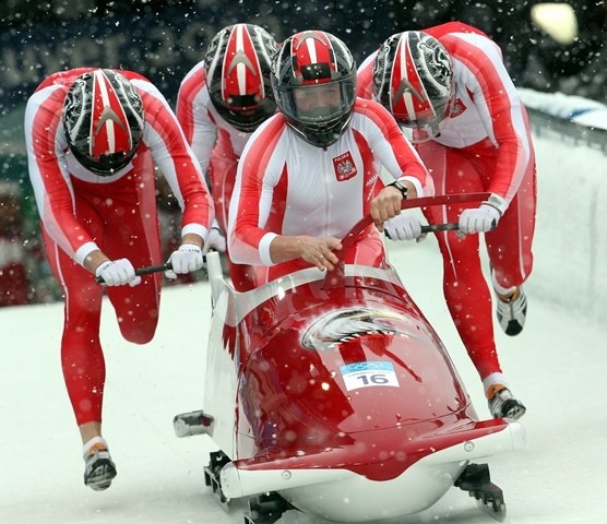 Polscy bobsleiści. Zdjęcie archiwalne z Igrzysk w Vancouver /Grzegorz Momot /PAP