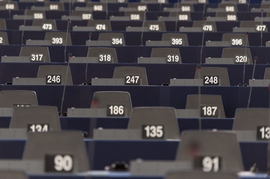 Polscy eurodeputowani podzieleni bardziej niż kiedykolwiek