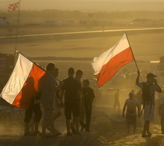 Polscy kibice na trasie rajdu Dakar /Jacek Bonecki /materiały prasowe
