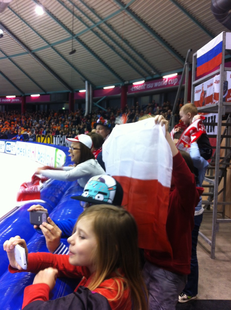 Polscy kibice w hali Thialf /Tomasz Staniszewski /RMF FM