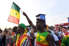 Polscy kibice zawiedzeni, Senegalczycy świętują