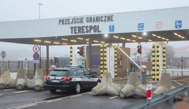 Polscy kierowcy utknęli na granicy z Białorusią. Liczą straty