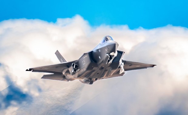 Polscy piloci szkolą się w USA. Nowa era lotnictwa