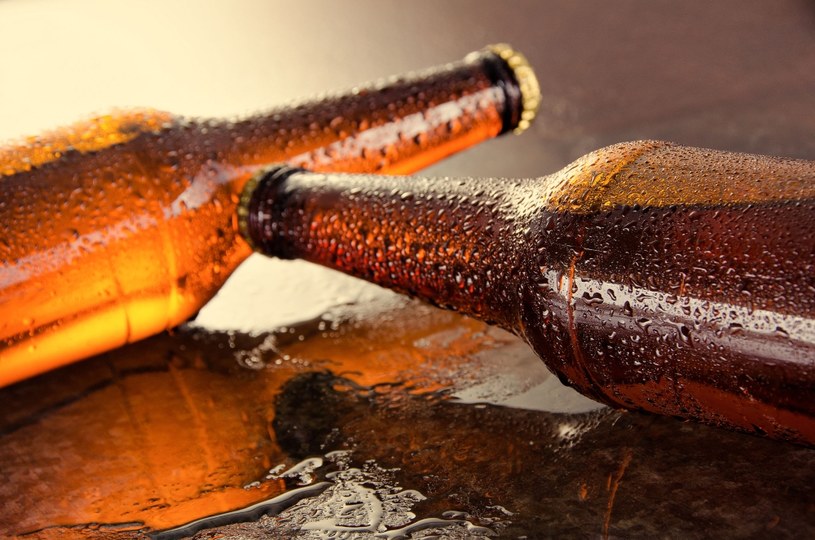 Polscy piwosze stawiają na butelki /123RF/PICSEL