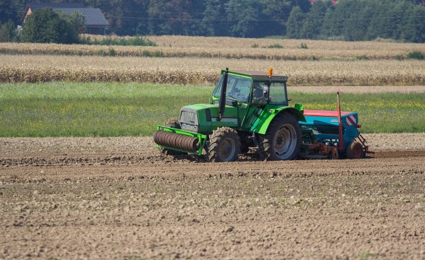 ​Polscy rolnicy dostaną miliardy euro więcej. UE szykuje rekordowe wsparcie