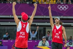 Polscy siatkarze plażowi pokonali faworytów turnieju olimpijskiego