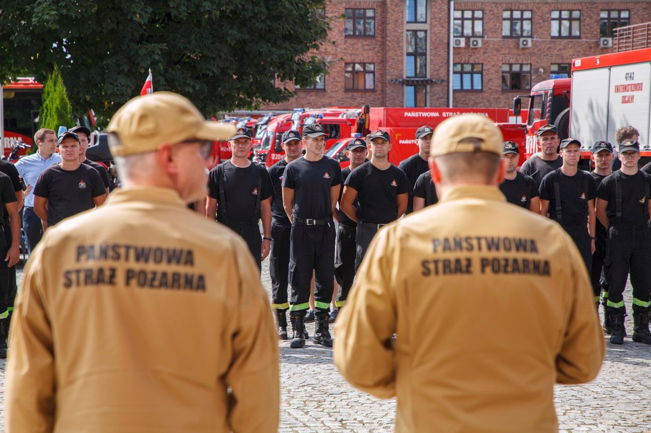Polscy strażacy zostają w Grecji. Przenoszą się pod Ateny