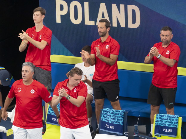 Polscy tenisiści przegrali w Sydney z Chorwatami 1:2 i stracili szanse na awans do ćwierćfinału inauguracyjnej edycji rozgrywanego w Australii turnieju drużynowego ATP Cup /CRAIG GOLDING /PAP/EPA