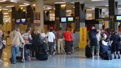 Polscy turyści koczowali na lotnisku na Krecie