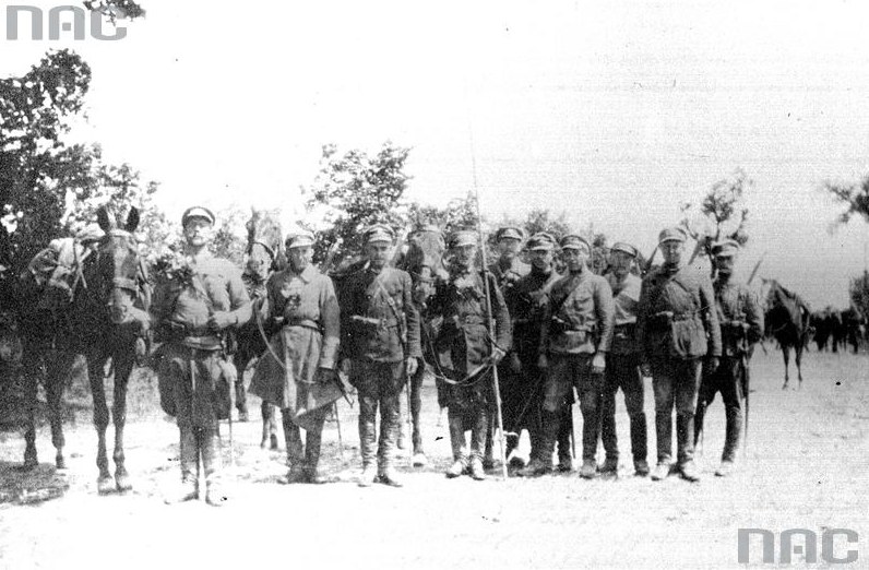 Polscy ułani. Zdjęcie z 1919 roku /Z archiwum Narodowego Archiwum Cyfrowego