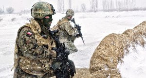 Polscy żołnierze na mroźnej północy. Wyrzutnie Homar-K po raz pierwszy w Finlandii  