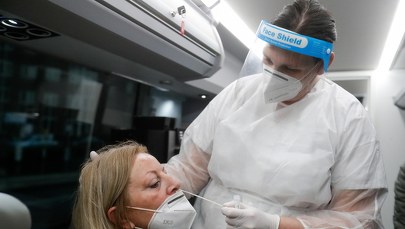Polska bez testów na obecność nowych wariantów koronawirusa. "Czekamy na próbki od 2 tygodni"