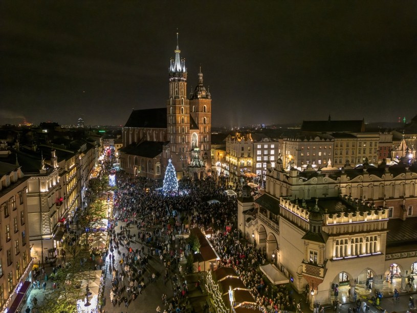 Polska choinka podbija świat. Kraków pokonał światowych gigantów 