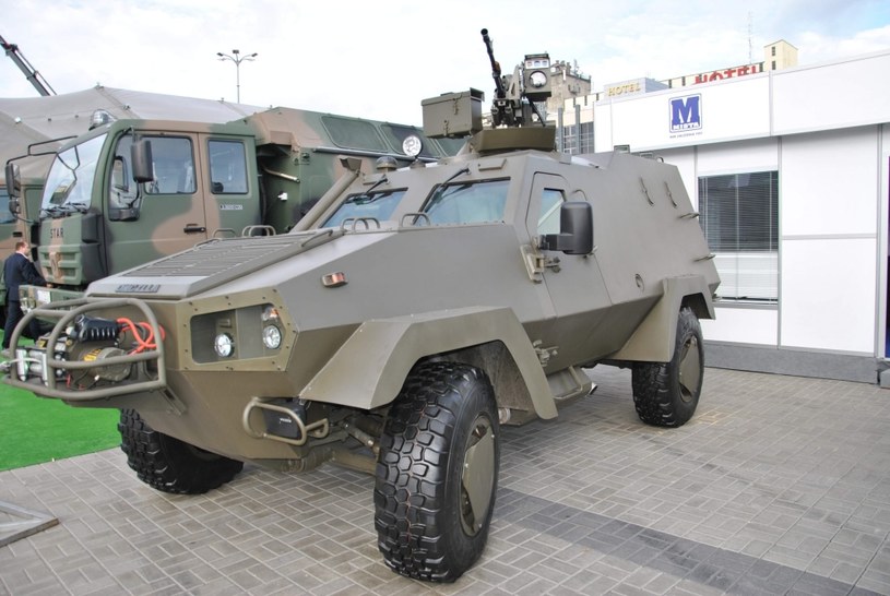 Polska firma ufundowała Ukraińcom transporter opancerzony Oncilla. To wóz produkowany w Polsce /@RyszardJonski /Twitter
