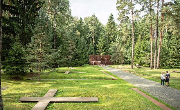 Polska flaga zniknęła z cmentarza w Katyniu