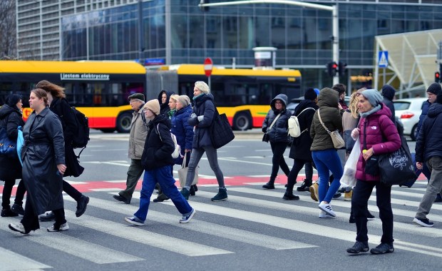 Polska gospodarka na huśtawce. KE ujawnia prognozy na najbliższe lata