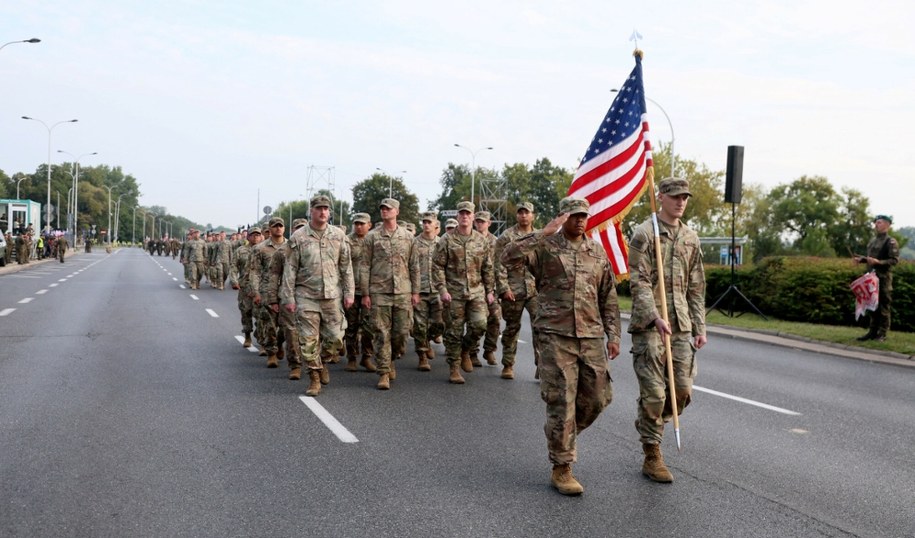 Polska gotowa na większą obecność wojsk USA. Na zdjęciu Amerykanie uczestniczący w próbach przed defiladą wojskową na 15 sierpnia ub.r. /Wojciech Olkuśnik /East News