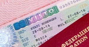 Polska i 10 innych krajów żądają blokady wiz dla Rosjan. Dramatyczny list do KE