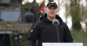 "Polska jest gotowa przyjąć żołnierzy USA". Deklaracja Karola Nawrockiego